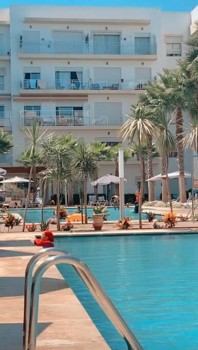 Superbe Appartement En Residence Balneaire Bouznika Bagian luar foto